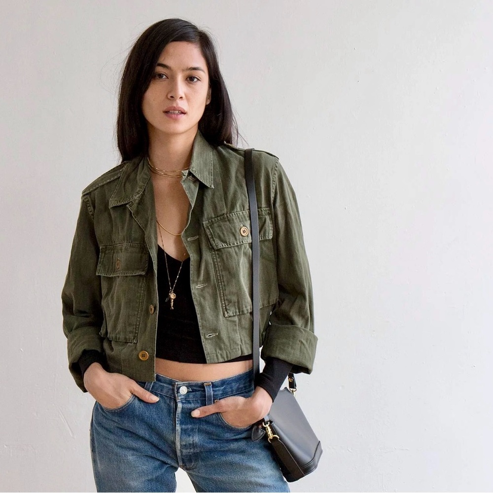 Cropped army green utility jacket roll tab sleeves with bronze military pin XL